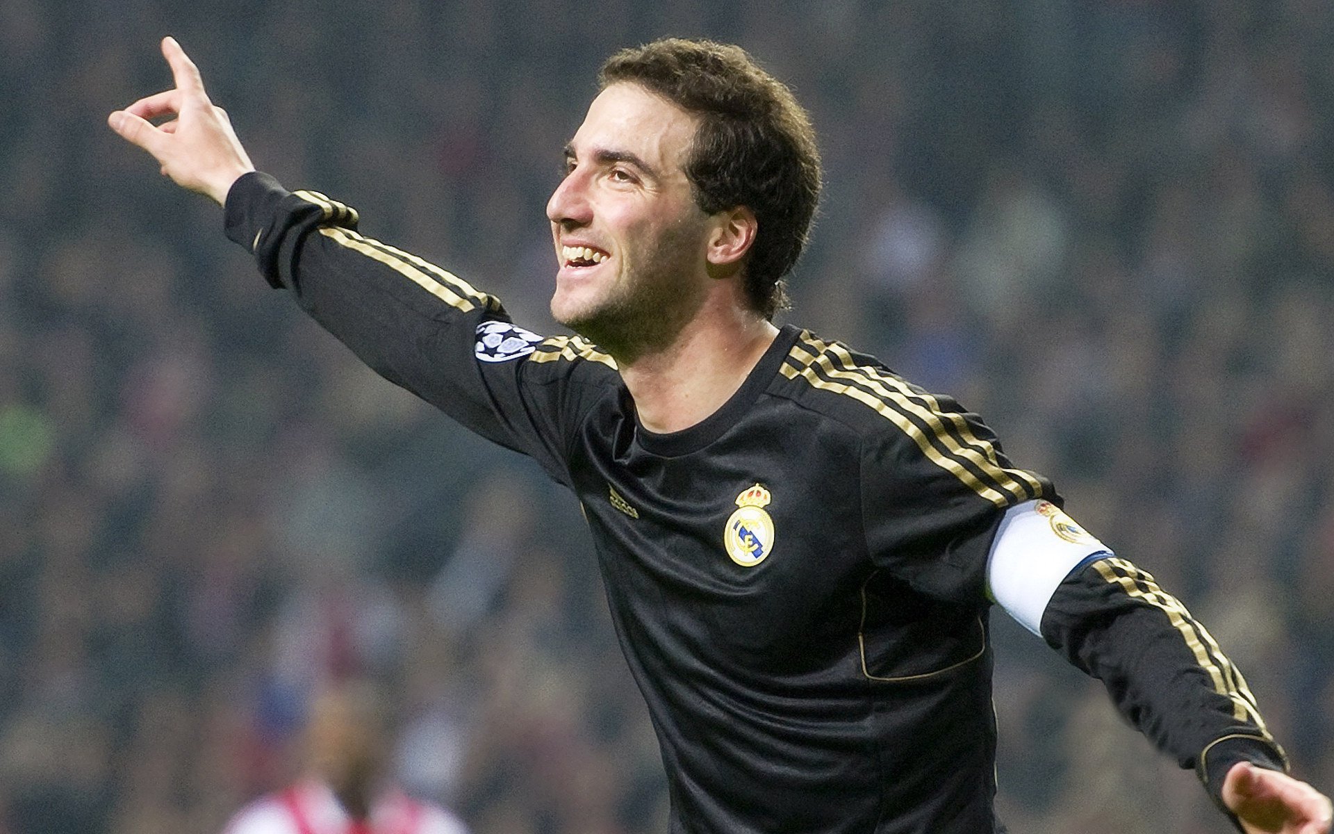 奥斯梅恩手感滚烫，带领多特蒙德横扫AC米兰，赛后一句话霸气侧漏-乐动体育APP下载